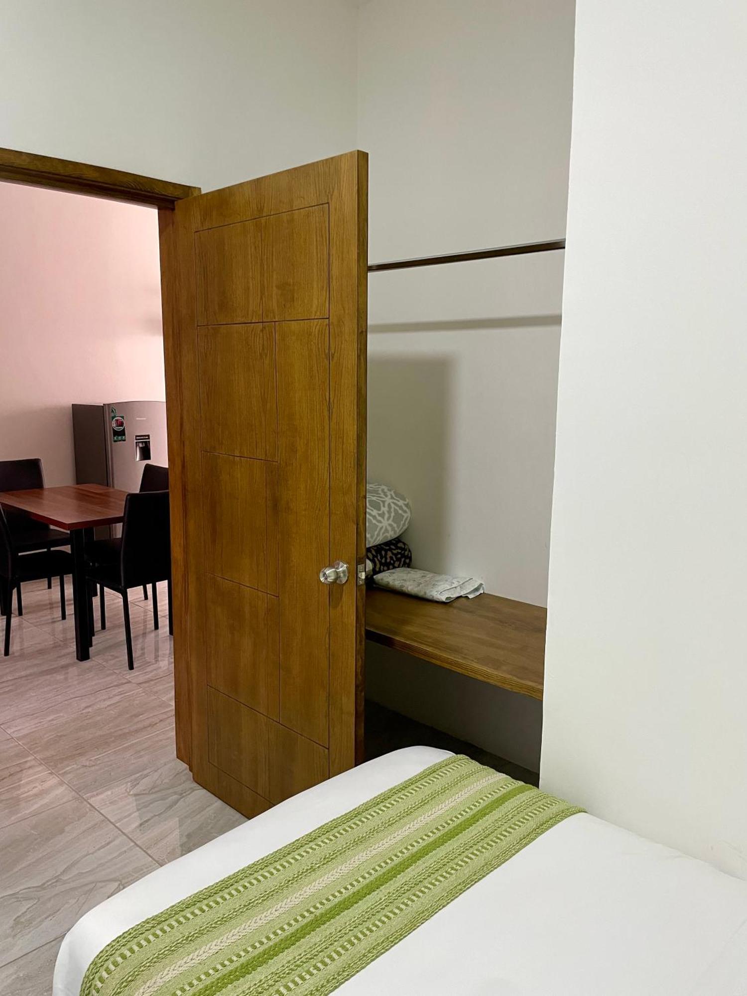 テキーラCasa Madera - Departamento 2アパートメント エクステリア 写真